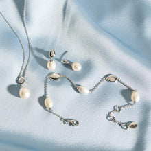 Load image into Gallery viewer, Kit Heath Coast Tumble Pearl Hinged Hoop Earrings
