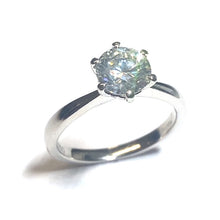 Load image into Gallery viewer, Secondhand Platinum Diamond Solitaire Ring - 1.00ct
