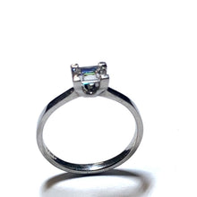 Load image into Gallery viewer, Secondhand Platinum and Diamond Ring
