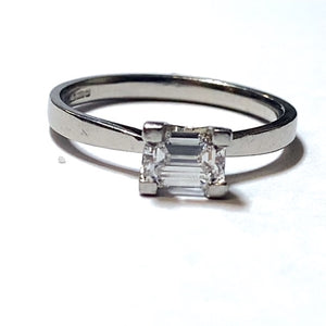 Secondhand Platinum and Diamond Ring