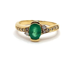 Load image into Gallery viewer, Secondhand 18ct Gold Emerald Ring
