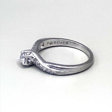 Load image into Gallery viewer, Secondhand Platinum Diamond Ring
