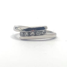 Load image into Gallery viewer, Secondhand 9ct White Gold Diamond Ring
