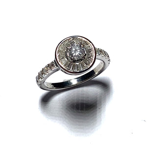 Secondhand 18ct White Gold Baguette and Brilliant Cut Diamond Target Ring